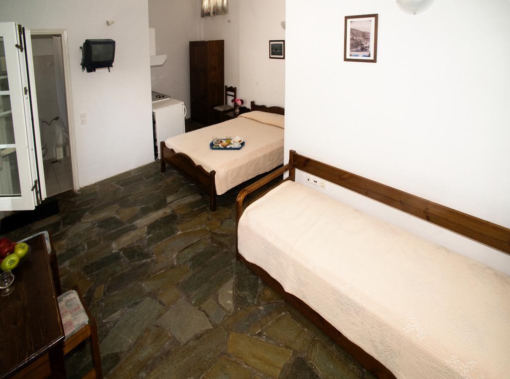 Aiolos Hotel Ménites 외부 사진