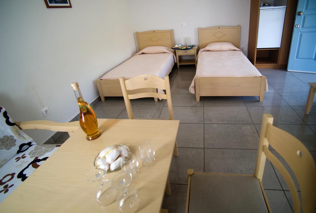 Aiolos Hotel Ménites 외부 사진