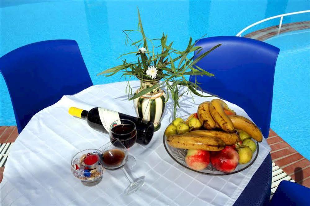 Aiolos Hotel Ménites 외부 사진